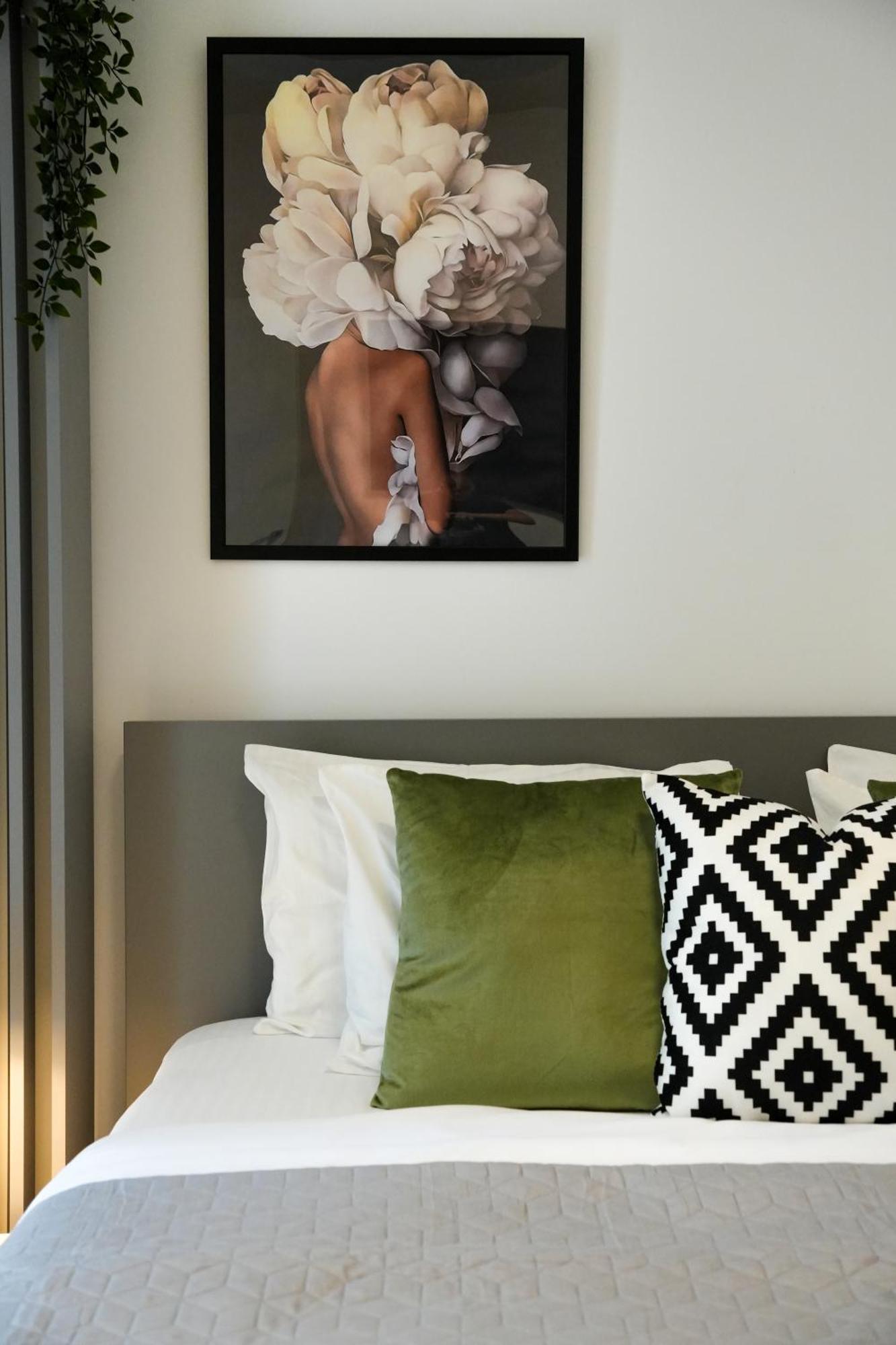 Ana - Cozy & Quiet Apt With Balcony & Garden View Бухарест Экстерьер фото